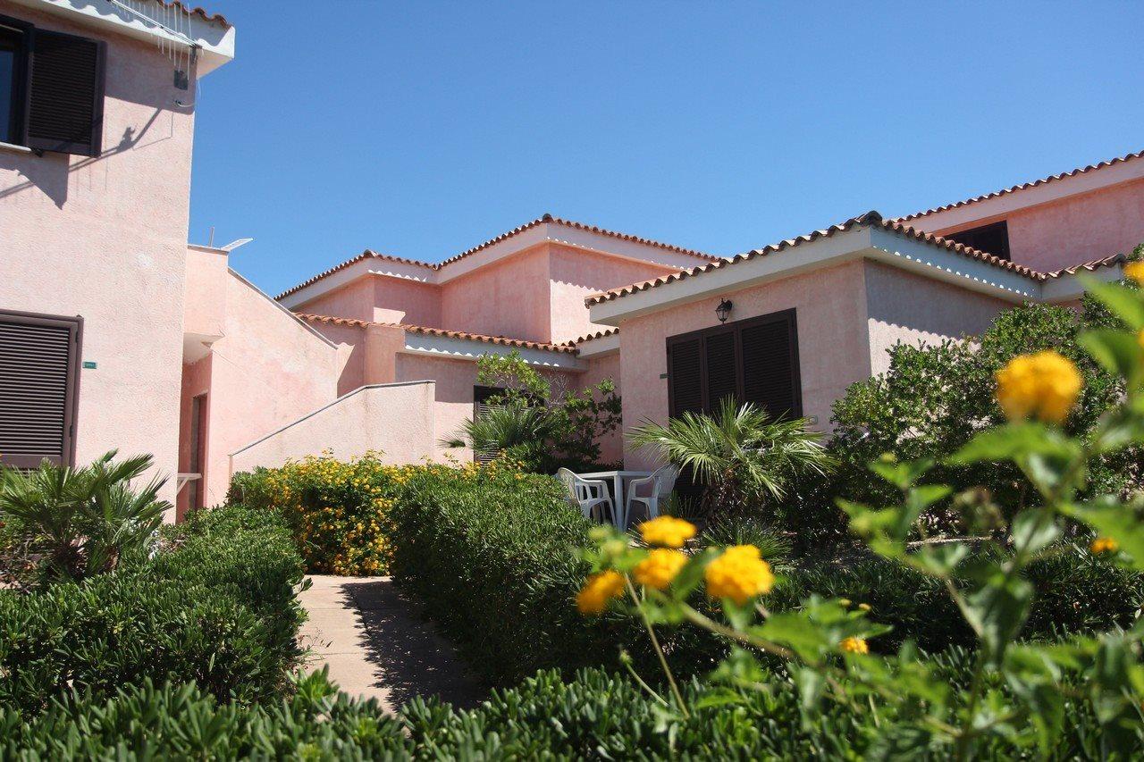 Marina Manna Hotel And Club Village Valledoria  Bagian luar foto