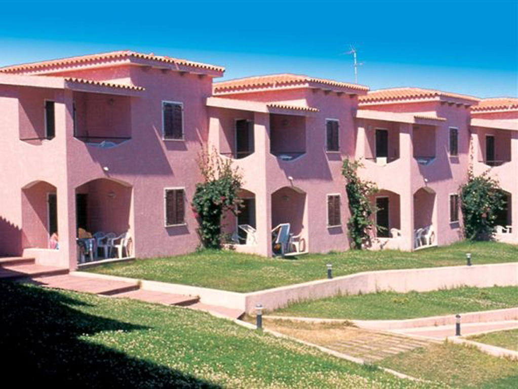 Marina Manna Hotel And Club Village Valledoria  Bagian luar foto